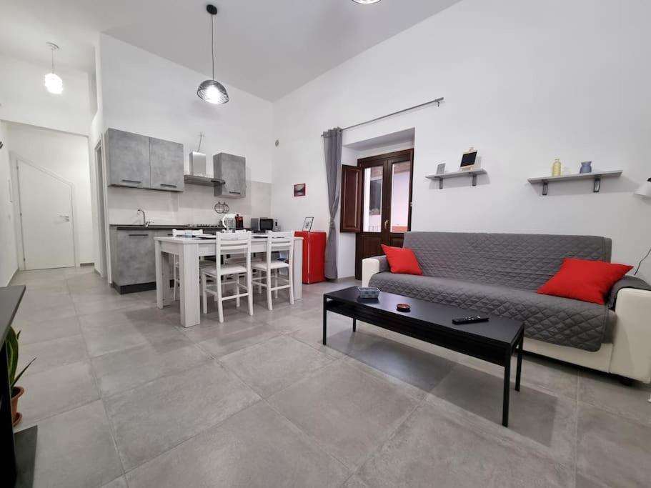 Casa Castello 63 Guest House Λ' Άκουιλα Εξωτερικό φωτογραφία